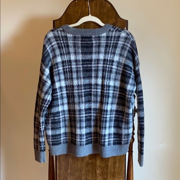 Banana Republic CROPPED PLAID V NECK SWEATER - Picture 2 of 3